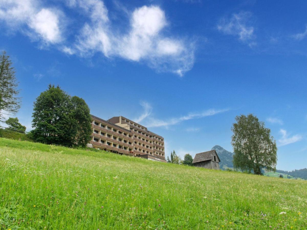 Apartment In Tauplitz With Sauna And Pool Exteriör bild