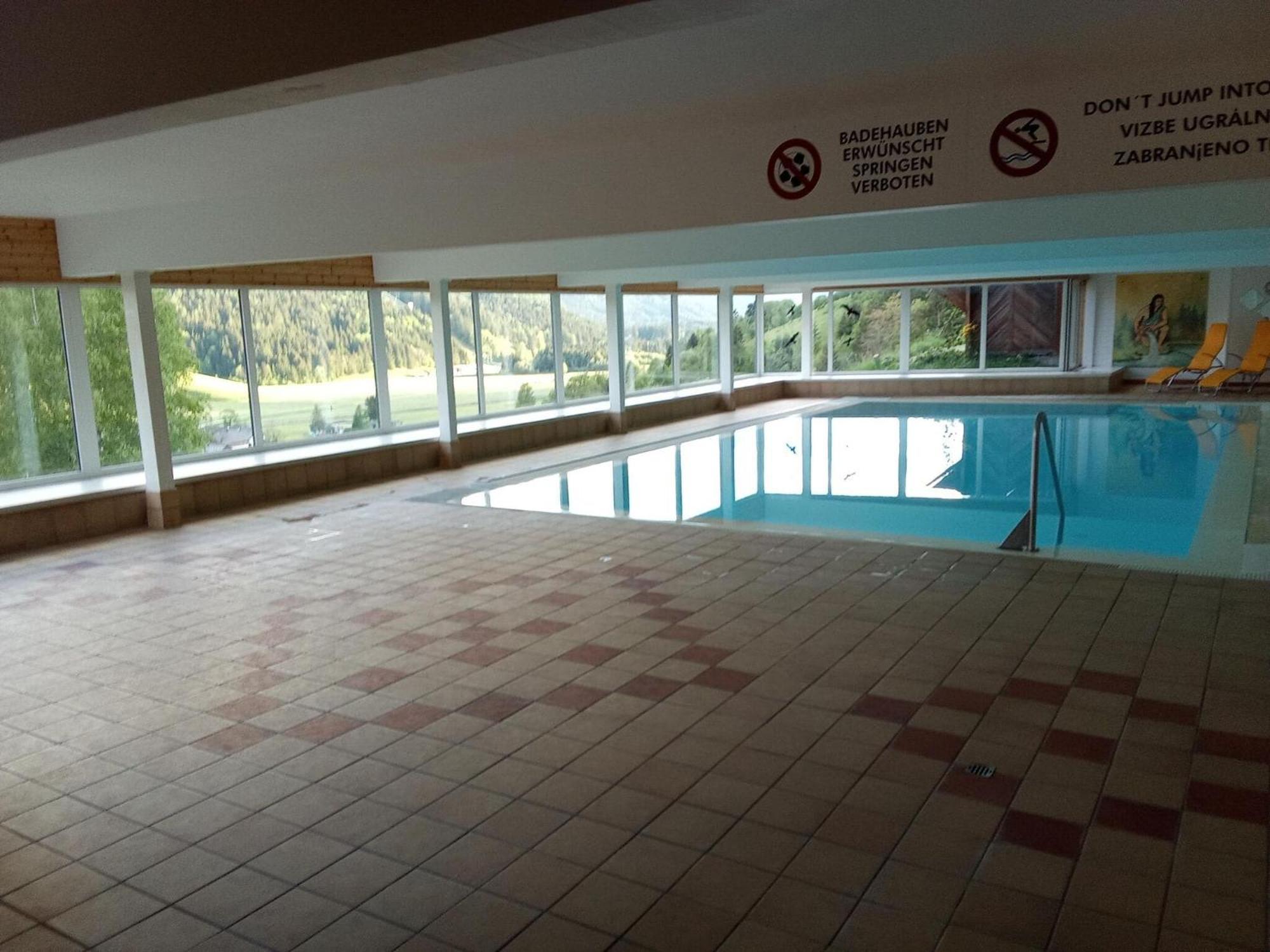Apartment In Tauplitz With Sauna And Pool Exteriör bild